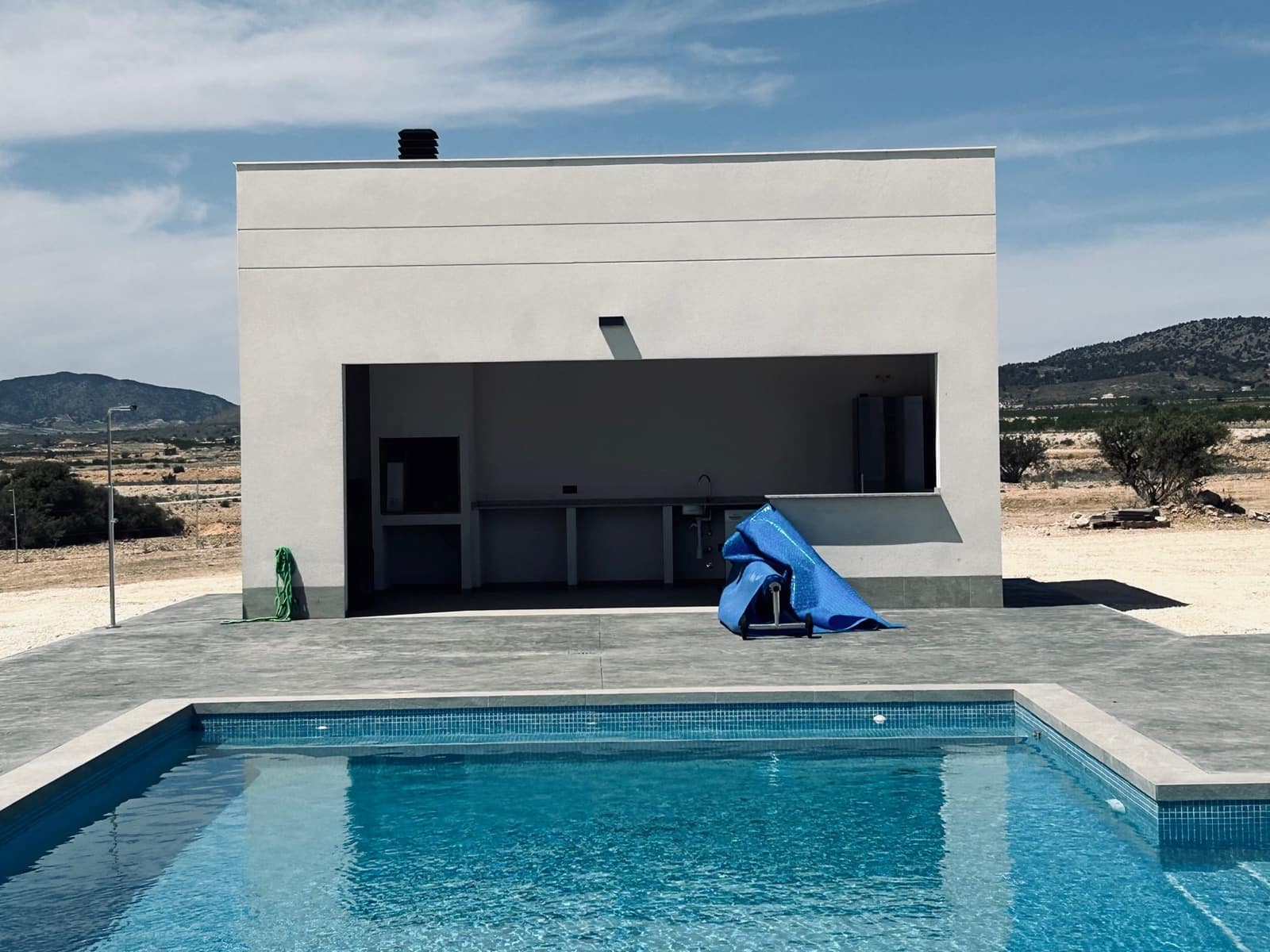 3 bedroom Villa for sale in Pinoso with pool - € 359,000 (Ref: 7533379)