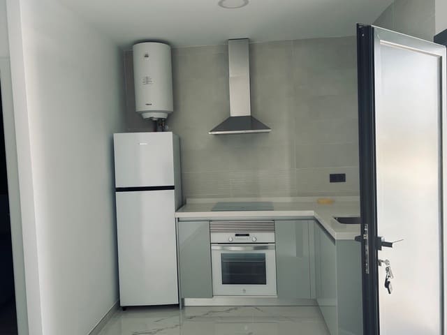 3 chambre Villa/Maison à vendre à Pinoso avec piscine - 359 000 € (Ref: 7533379)