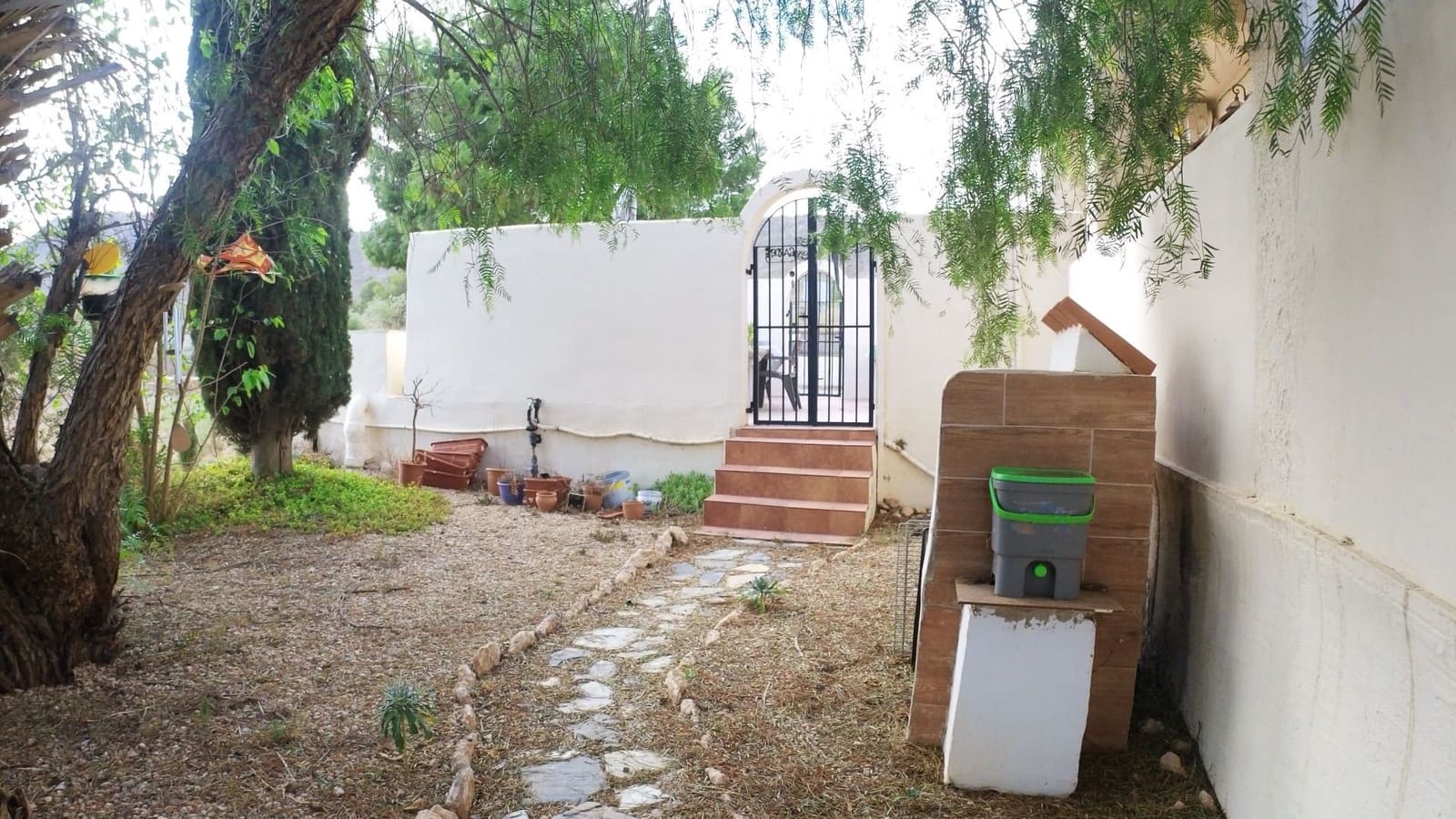 4 bedroom Finca/Country House for sale in Yecla with pool garage €