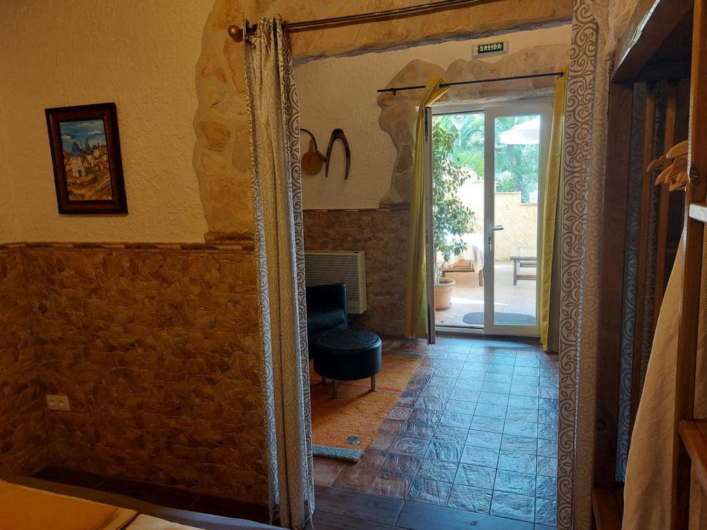 6 soveværelse Erhverv til salg i Barbarroja med swimmingpool garage - € 850.000 (Ref: 7577887)