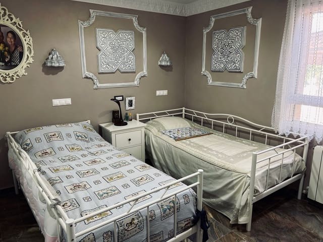 5 slaapkamer Villa te koop in Elche / Elx met zwembad garage - € 549.000 (Ref: 7731662)