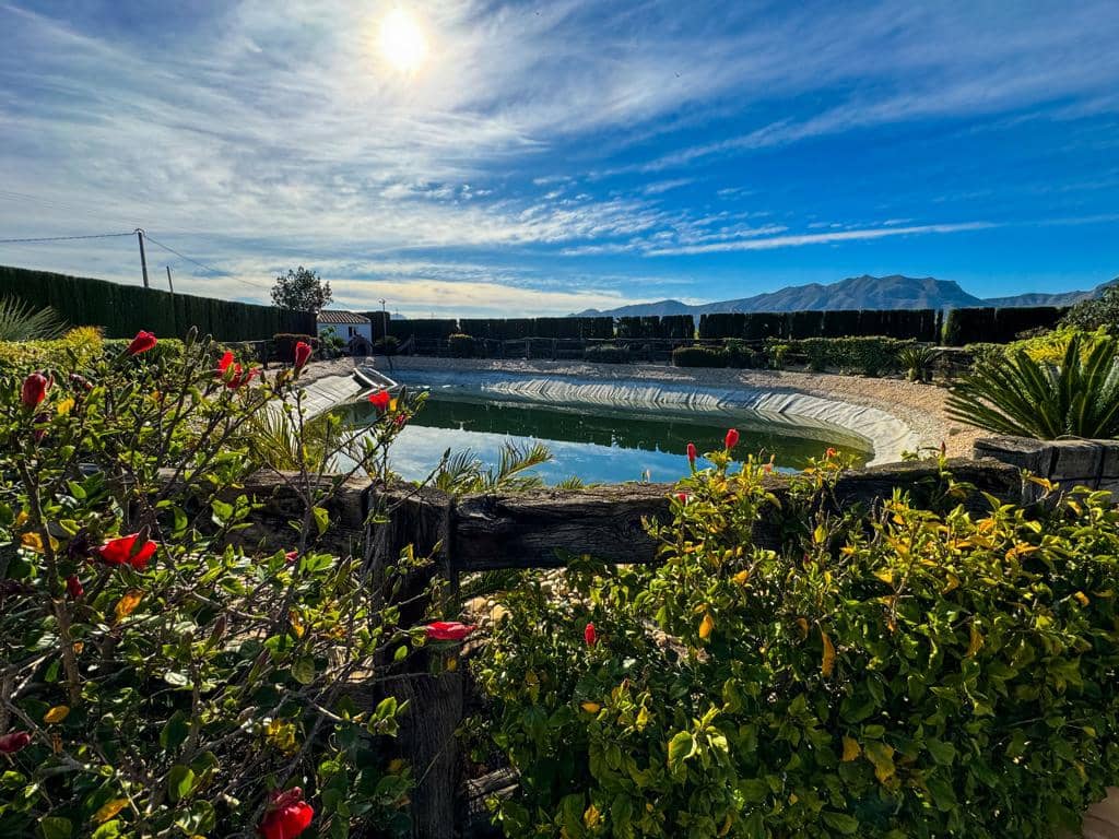 5 bedroom Villa for sale in Orihuela with pool garage - € 850,000 (Ref: 8230064)