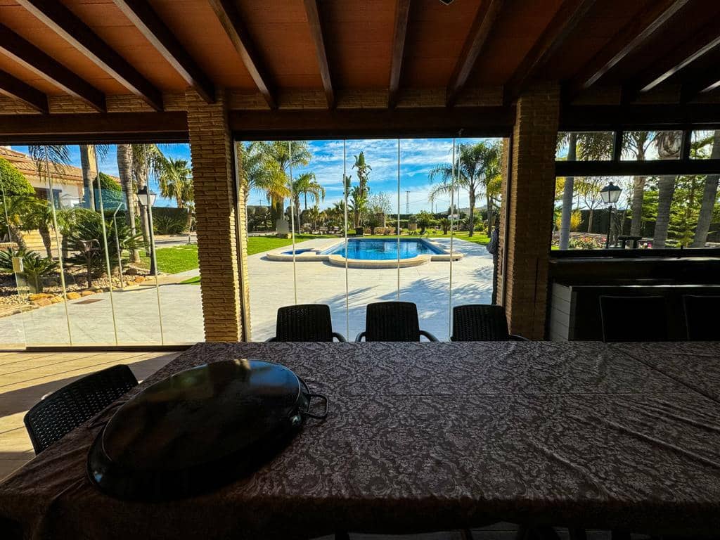 5 bedroom Villa for sale in Orihuela with pool garage - € 850,000 (Ref: 8230064)