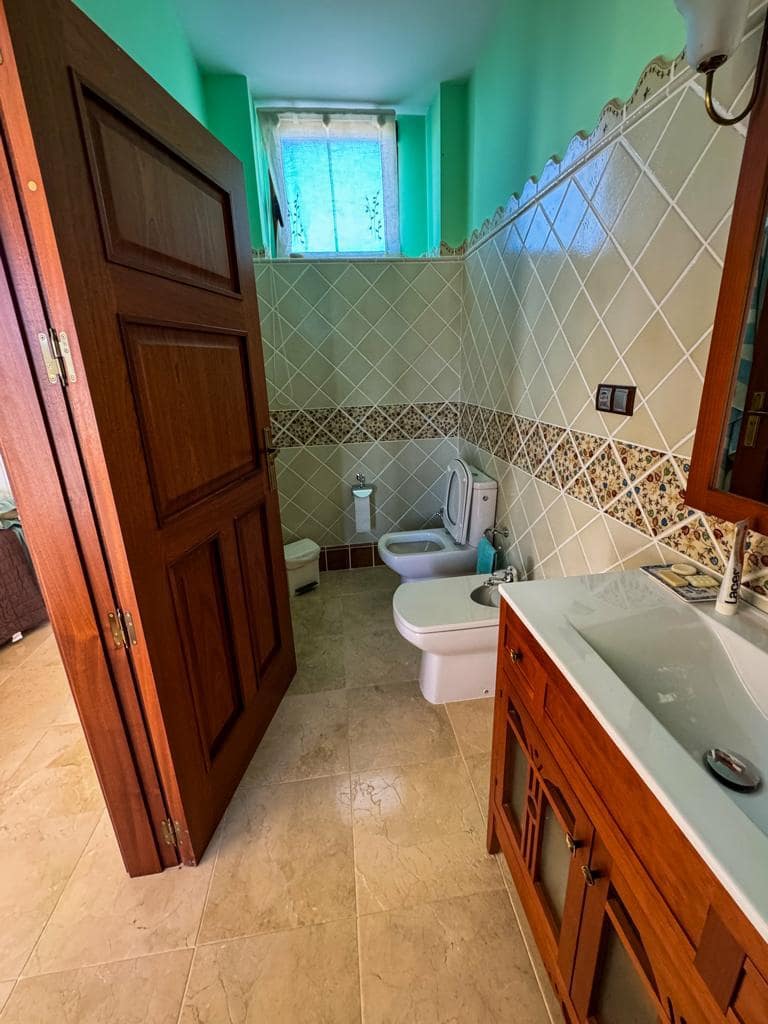 5 bedroom Villa for sale in Orihuela with pool garage - € 850,000 (Ref: 8230064)