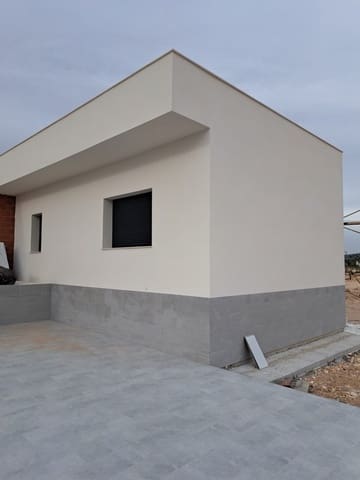 3 chambre Villa/Maison à vendre à Pinoso avec piscine garage - 320 000 € (Ref: 8306621)