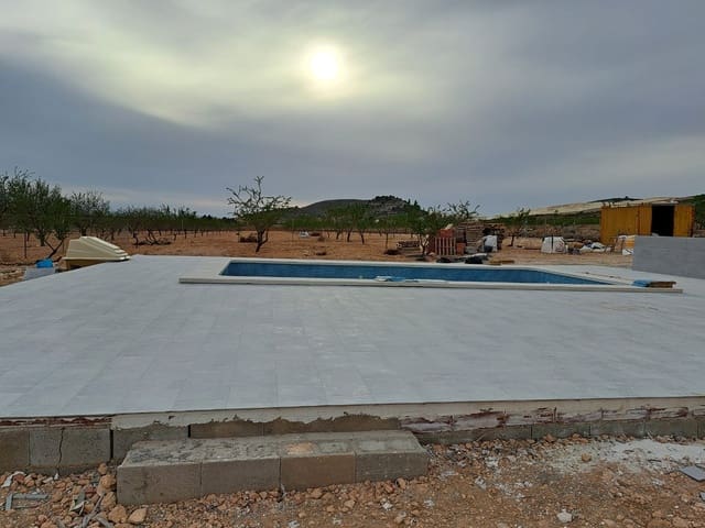 3 chambre Villa/Maison à vendre à Pinoso avec piscine garage - 320 000 € (Ref: 8306621)