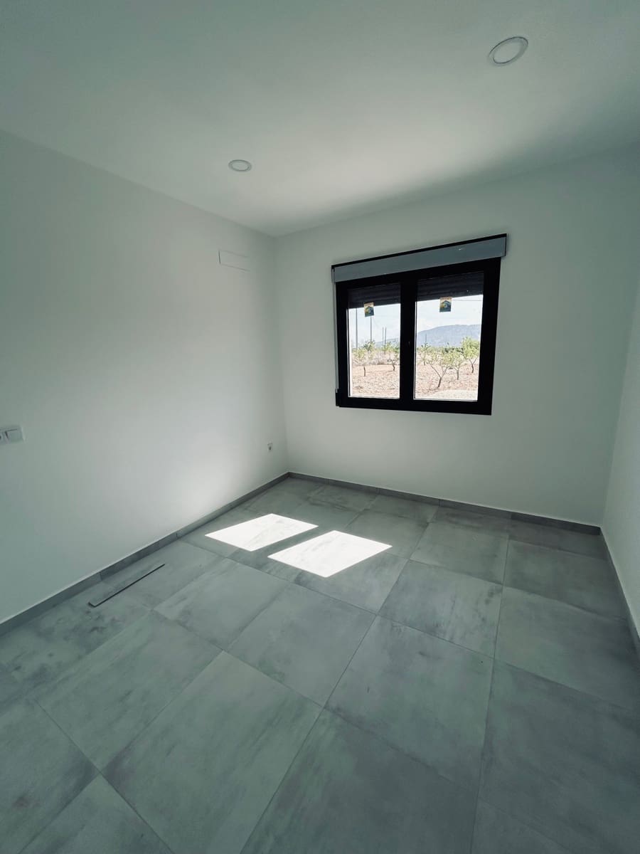 3 bedroom Villa for sale in Pinoso with pool garage - € 320,000 (Ref: 8306621)