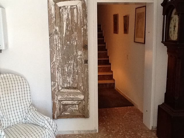 4 soveværelse Finca/Landehus til salg i La Romana med swimmingpool garage - € 199.000 (Ref: 8335649)