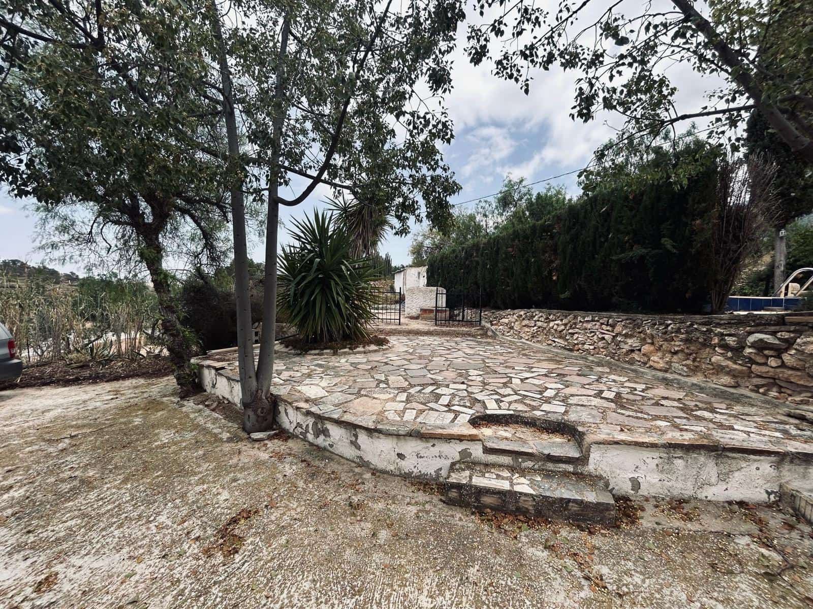 4 soverom Finca/Herregård til salgs i La Romana med svømmebasseng garasje - € 199 000 (Ref: 8335649)