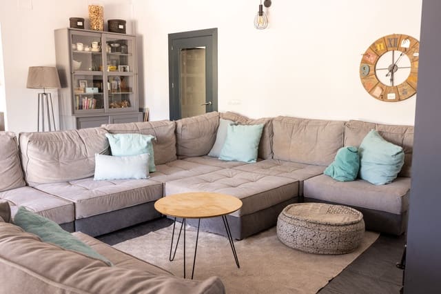 5 chambre Villa/Maison à vendre à Biar avec piscine garage - 499 000 € (Ref: 8341731)