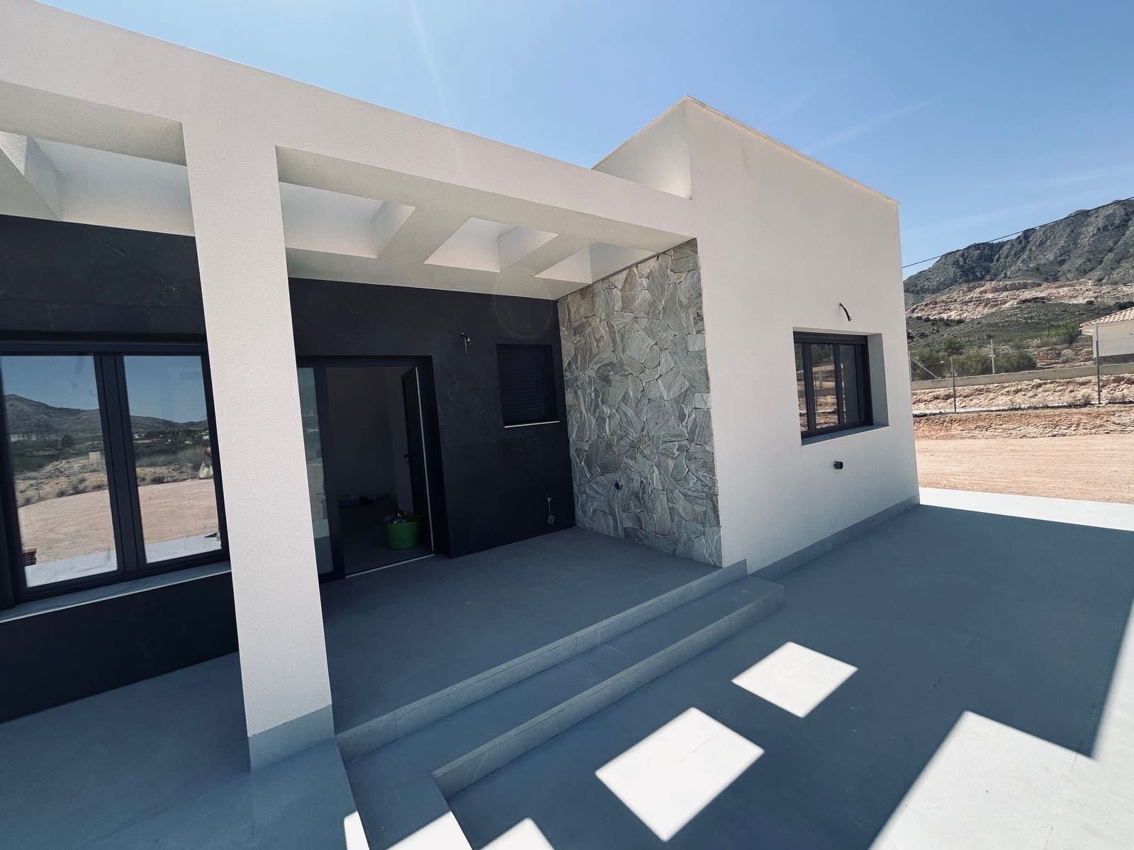 3 slaapkamer Villa te koop in Macisvenda met garage - € 449.999 (Ref: 8372158)