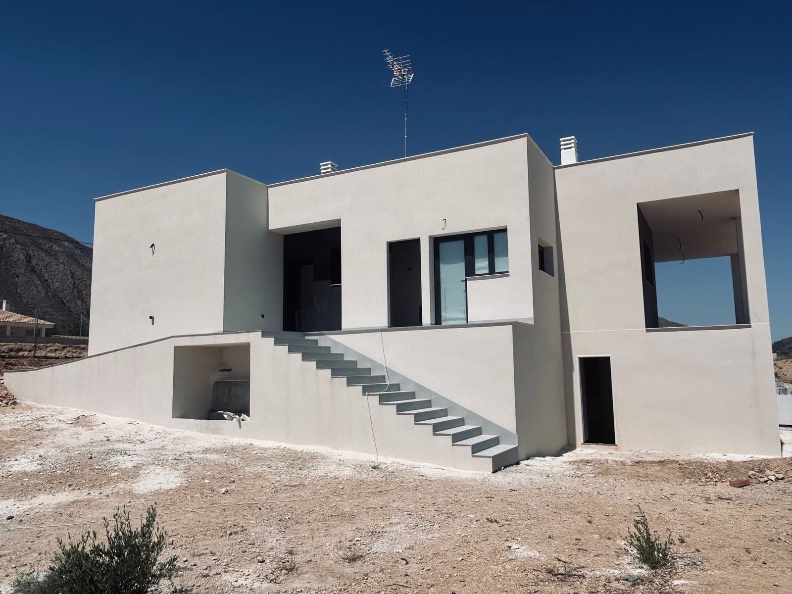 3 slaapkamer Villa te koop in Macisvenda met garage - € 449.999 (Ref: 8372158)