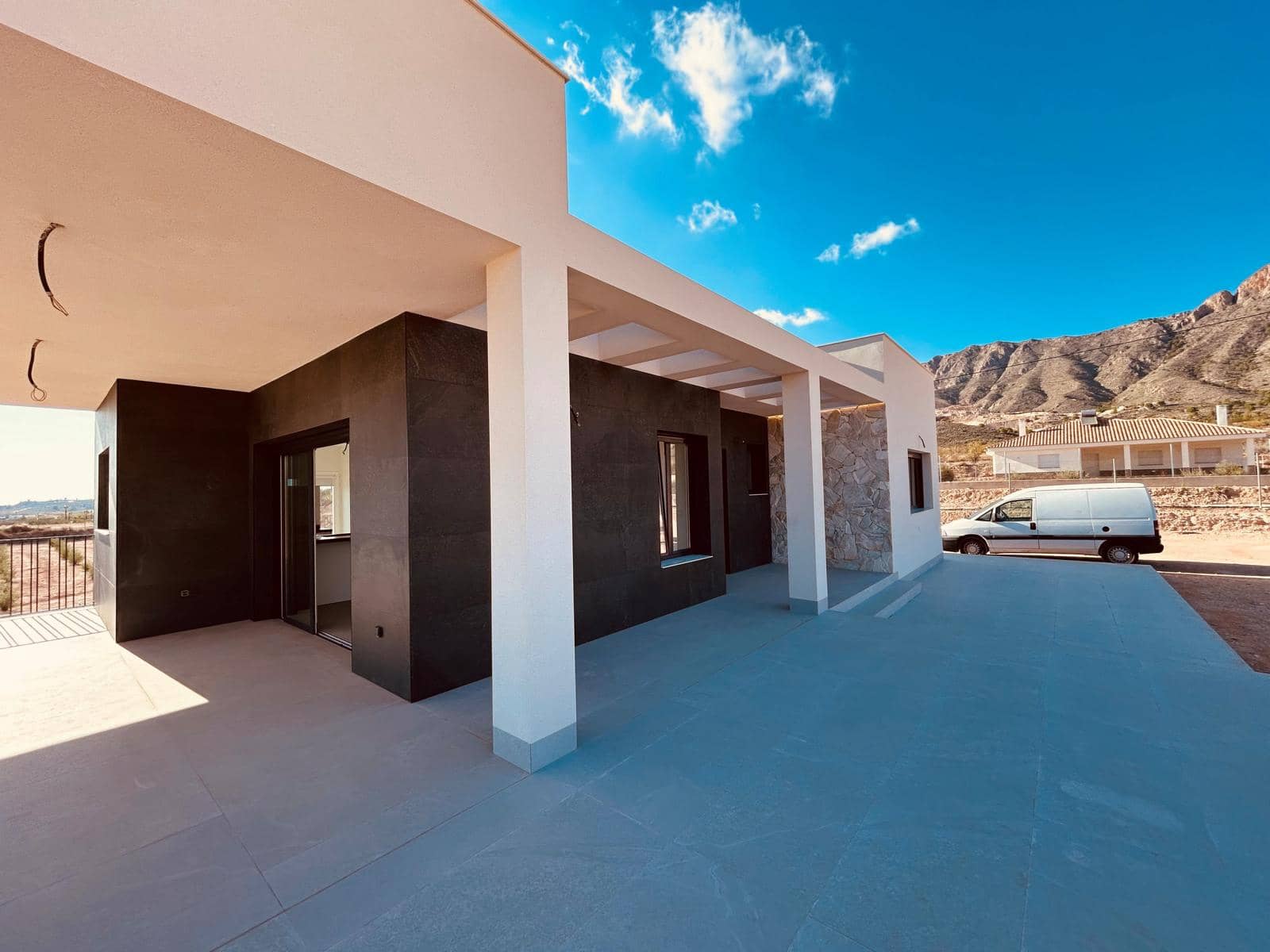 3 slaapkamer Villa te koop in Macisvenda met garage - € 449.999 (Ref: 8372158)