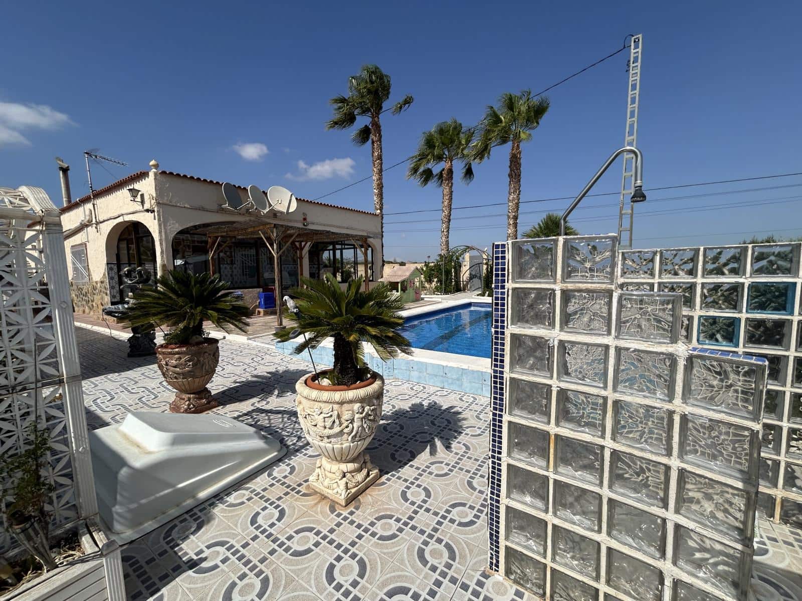 5 soveværelse Finca/Landehus til salg i Albatera med swimmingpool garage - € 420.000 (Ref: 8433203)