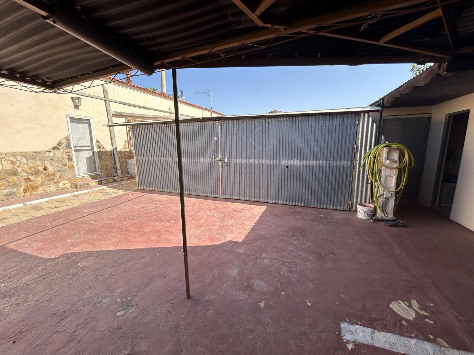 5 soveværelse Finca/Landehus til salg i Albatera med swimmingpool garage - € 420.000 (Ref: 8433203)