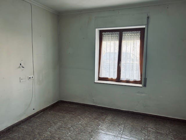 5 soveværelse Rækkehus til salg i L'Alguena / Alguenya med garage - € 149.950 (Ref: 8465906)