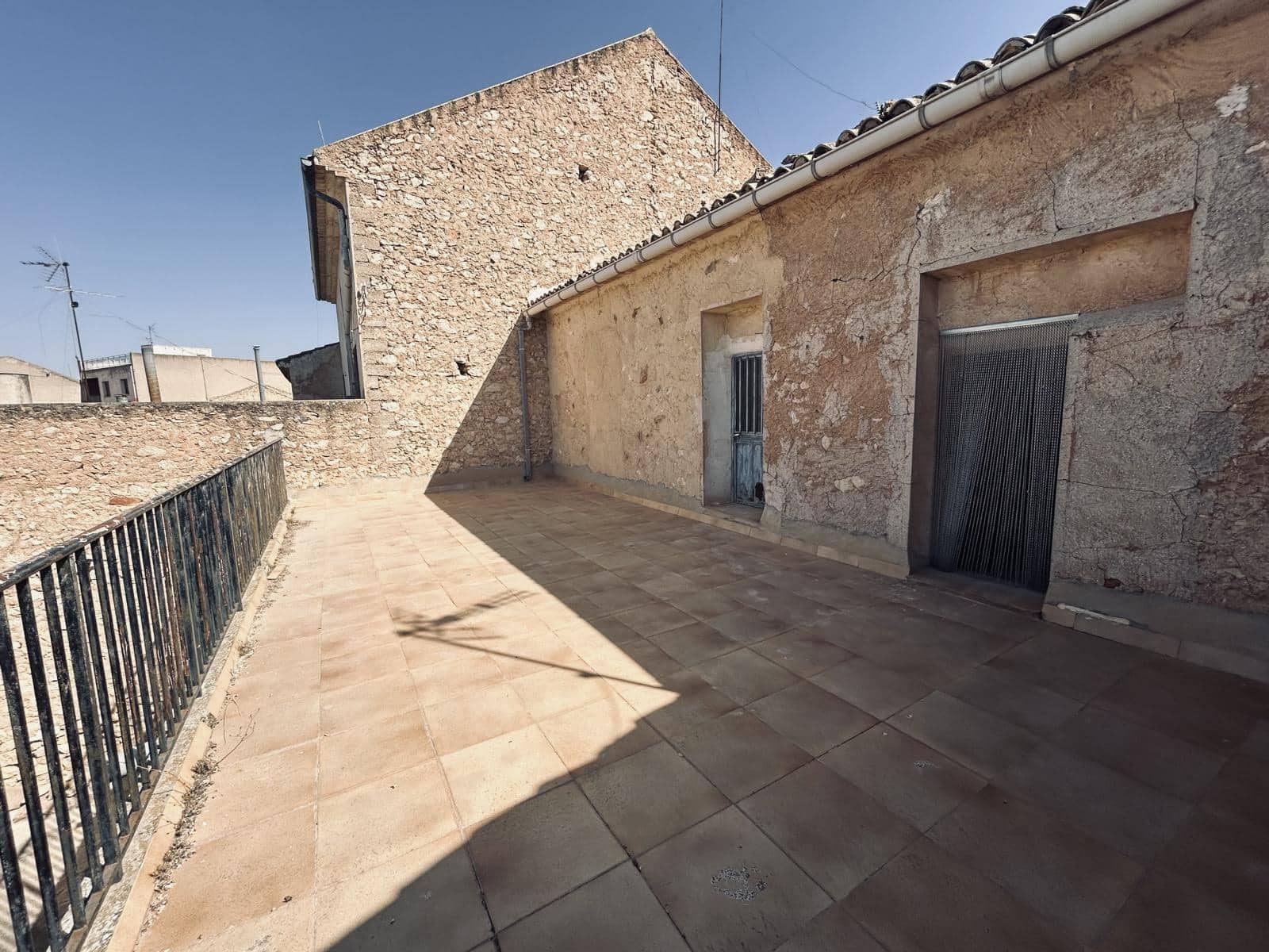 5 soveværelse Rækkehus til salg i L'Alguena / Alguenya med garage - € 149.950 (Ref: 8465906)