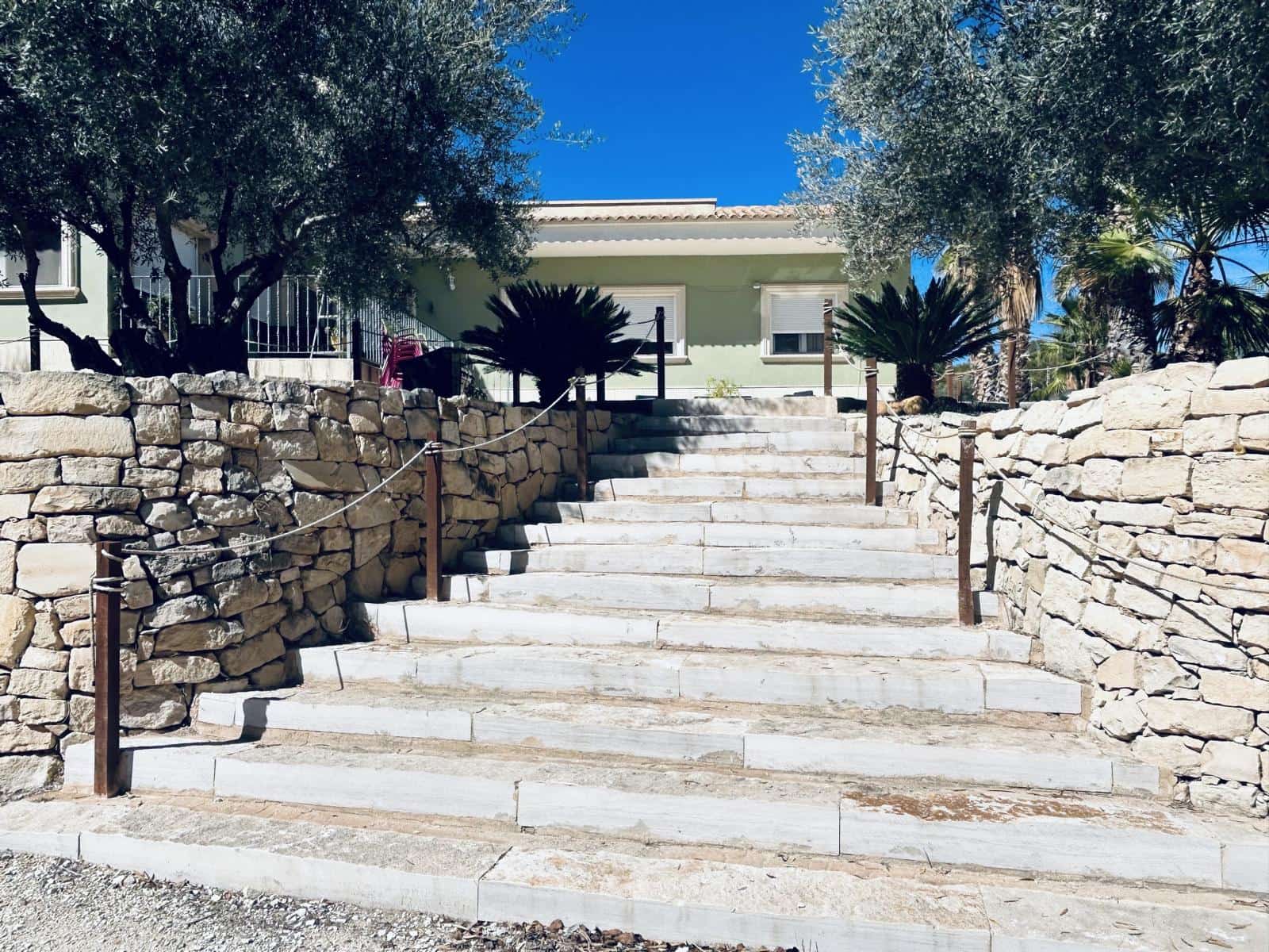 5 slaapkamer Villa te koop in Monovar / Monover met zwembad garage - € 375.000 (Ref: 8550271)