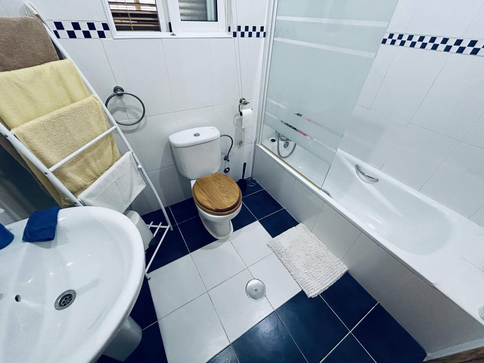 3 sypialnia Finka/Dom wiejski na sprzedaż w Fortuna z basenem garażem - 230 000 € (Ref: 8562457)