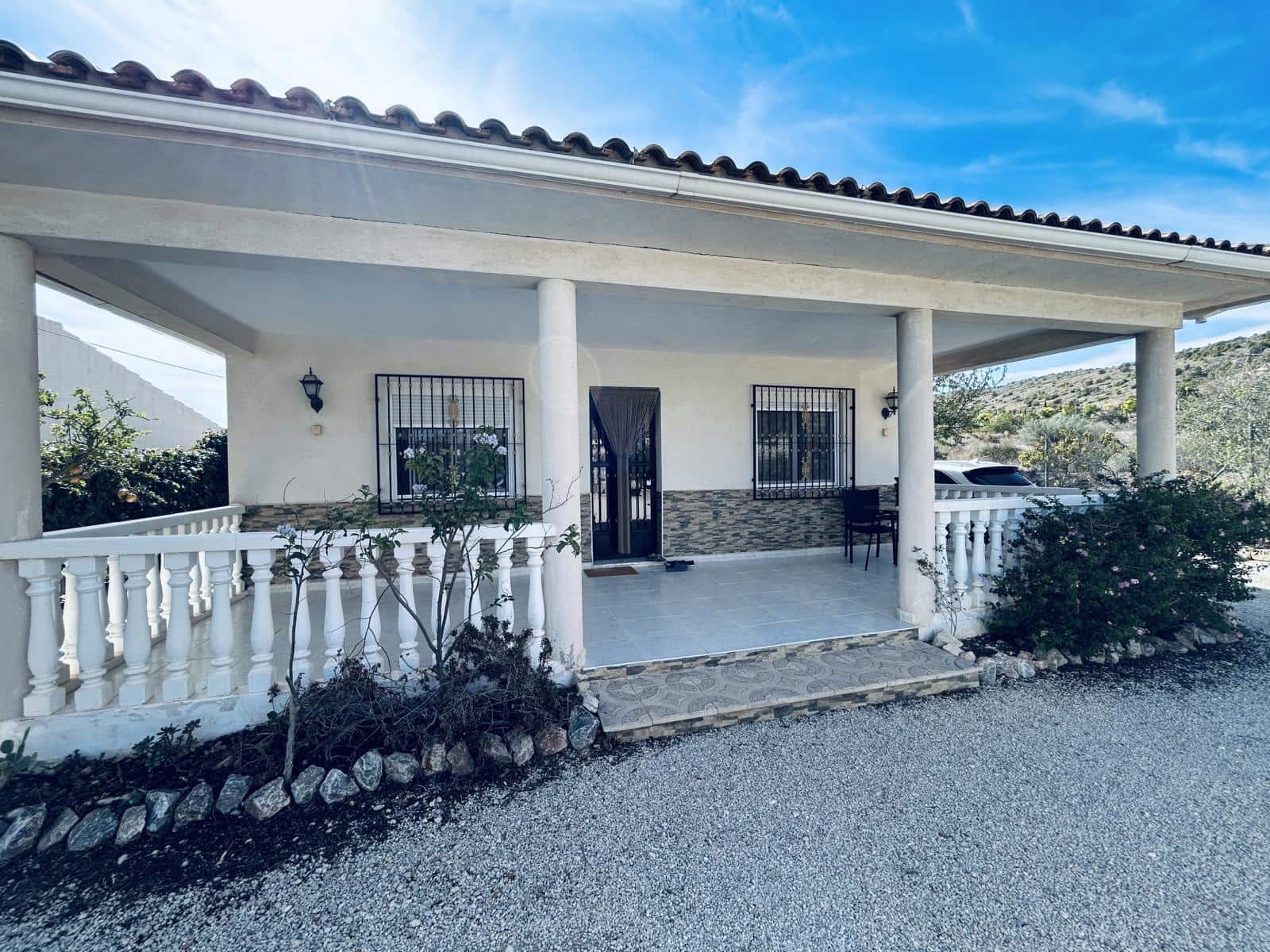 3 sypialnia Finka/Dom wiejski na sprzedaż w Fortuna z basenem garażem - 230 000 € (Ref: 8562457)