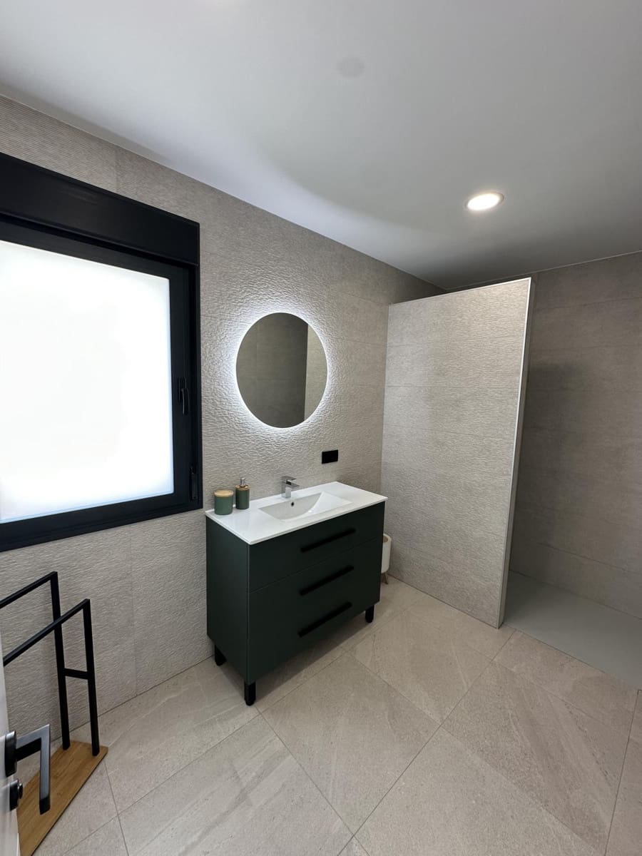 3 bedroom Villa for sale in Pinoso with pool garage - € 365,000 (Ref: 8583524)