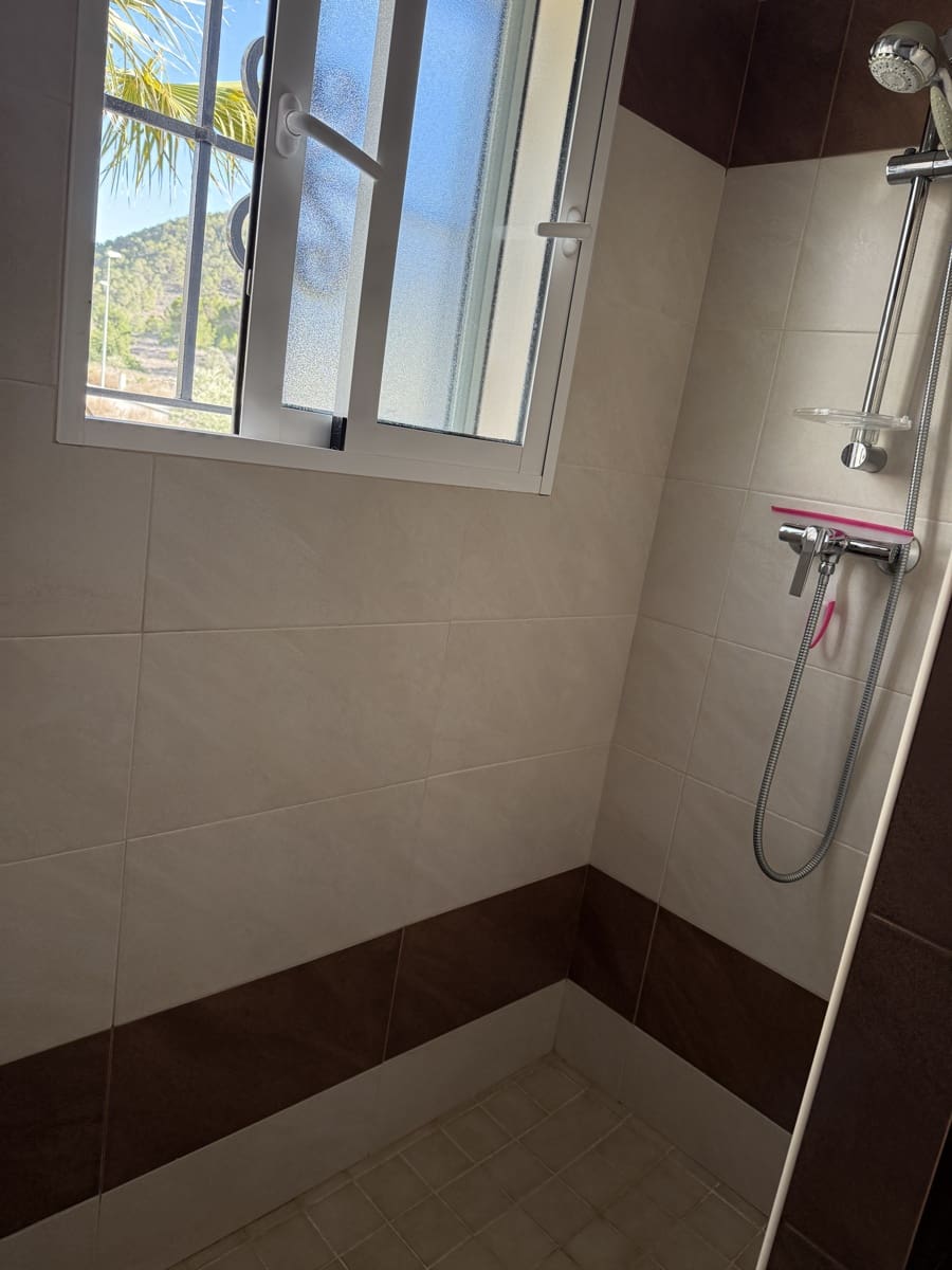 3 sypialnia Willa na sprzedaż w La Romana z basenem garażem - 219 000 € (Ref: 8777479)