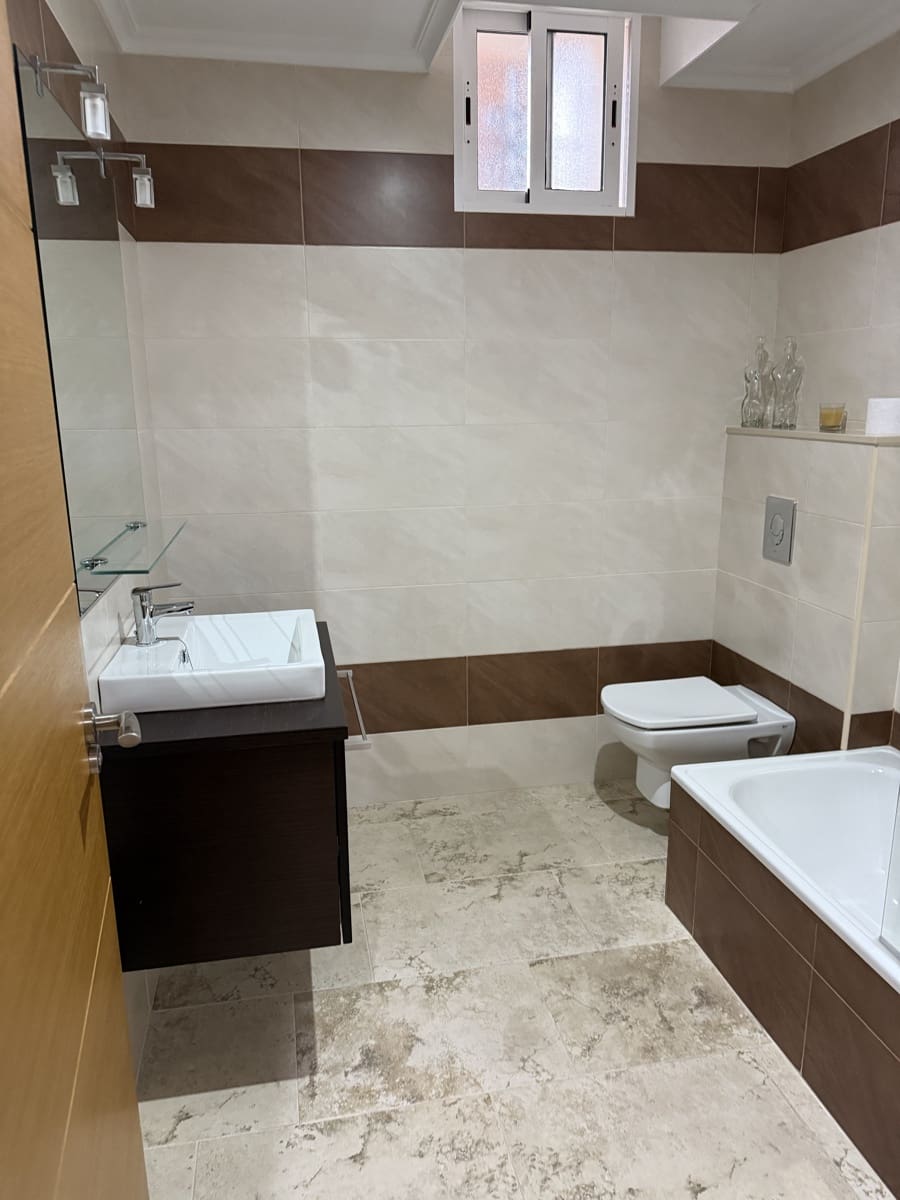 3 sypialnia Willa na sprzedaż w La Romana z basenem garażem - 219 000 € (Ref: 8777479)