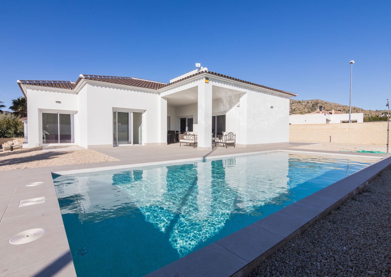 3 chambre Villa/Maison à vendre à Pinoso avec piscine garage - 260 000 € (Ref: 8844061)