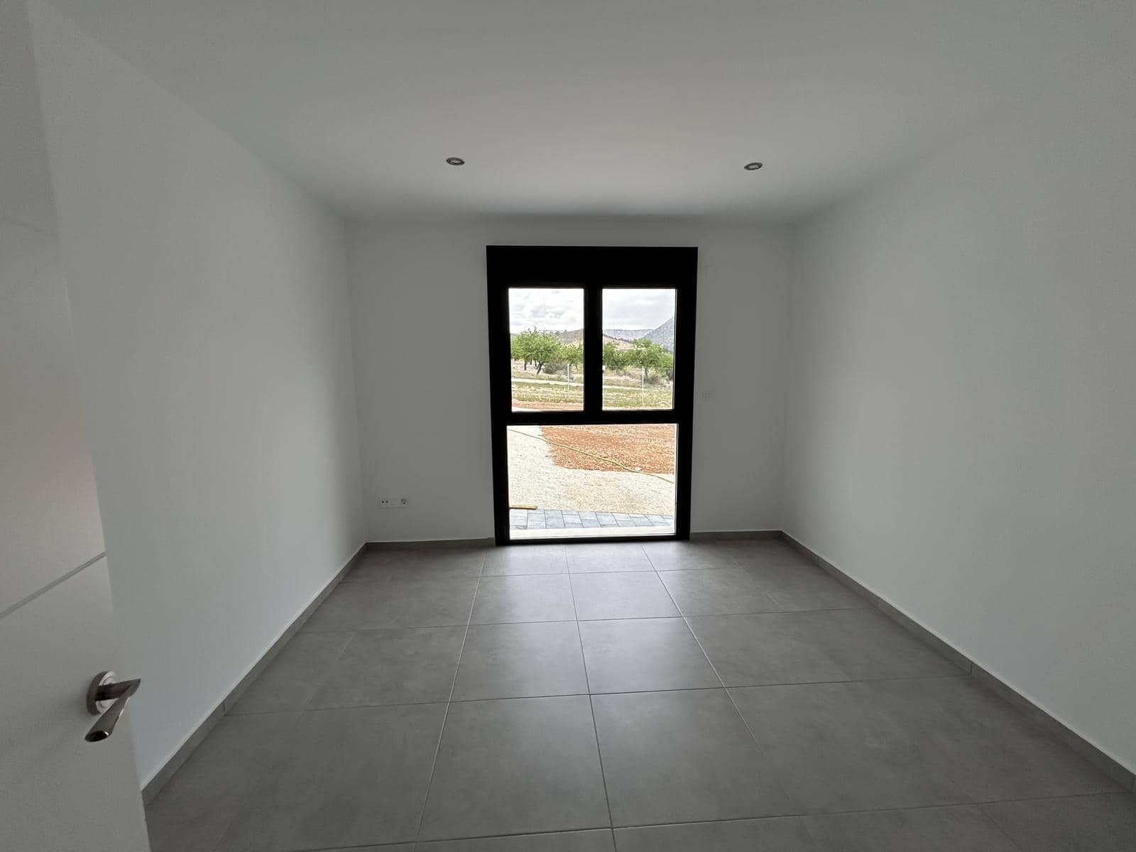 3 soveværelse Villa til salg i El Canton med swimmingpool garage - € 340.000 (Ref: 8951211)