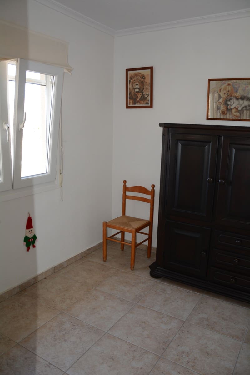 Chalet de 3 habitaciones en Hondón de las Nieves en venta con piscina garaje - 420.000 € (Ref: 9037473)