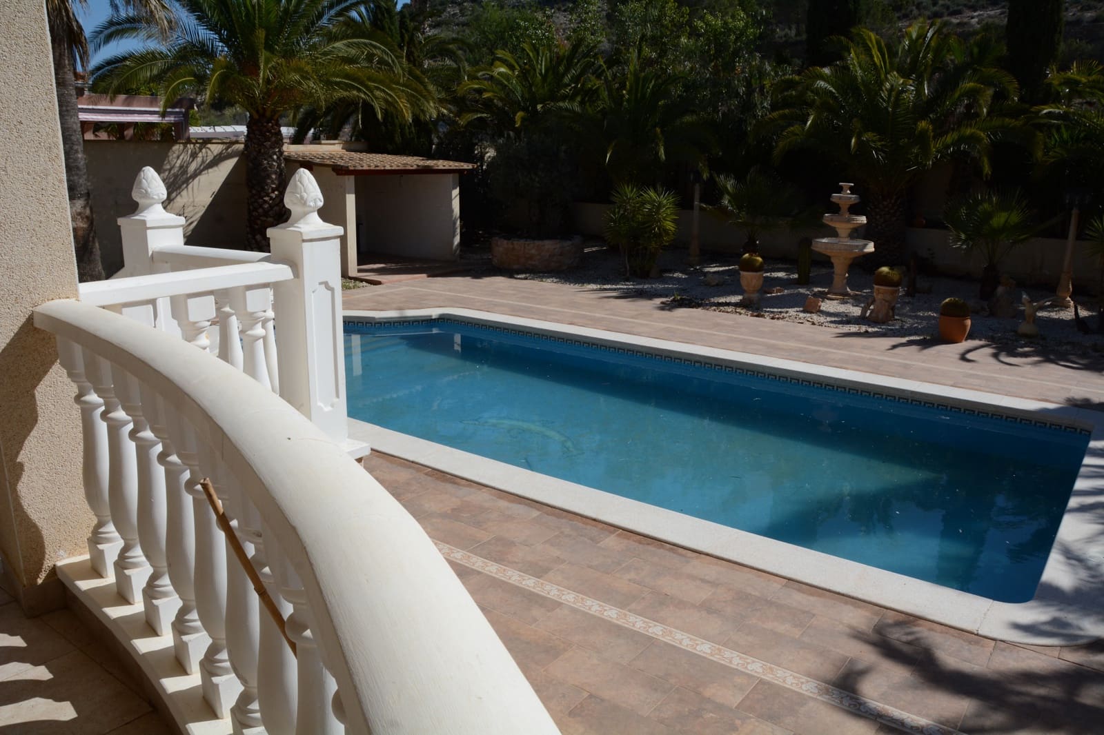 Chalet de 3 habitaciones en Hondón de las Nieves en venta con piscina garaje - 420.000 € (Ref: 9037473)