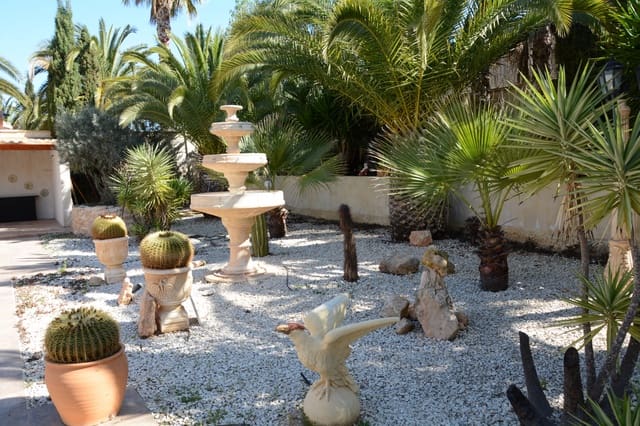 3 slaapkamer Villa te koop in Hondón de las Nieves met zwembad garage - € 420.000 (Ref: 9037473)