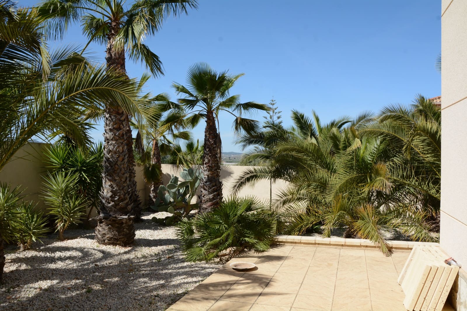 Chalet de 3 habitaciones en Hondón de las Nieves en venta con piscina garaje - 420.000 € (Ref: 9037473)