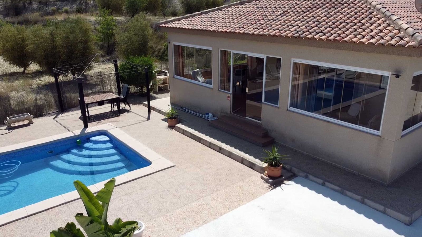 3 sypialnia Willa na sprzedaż w Macisvenda z basenem garażem - 295 000 € (Ref: 9041421)