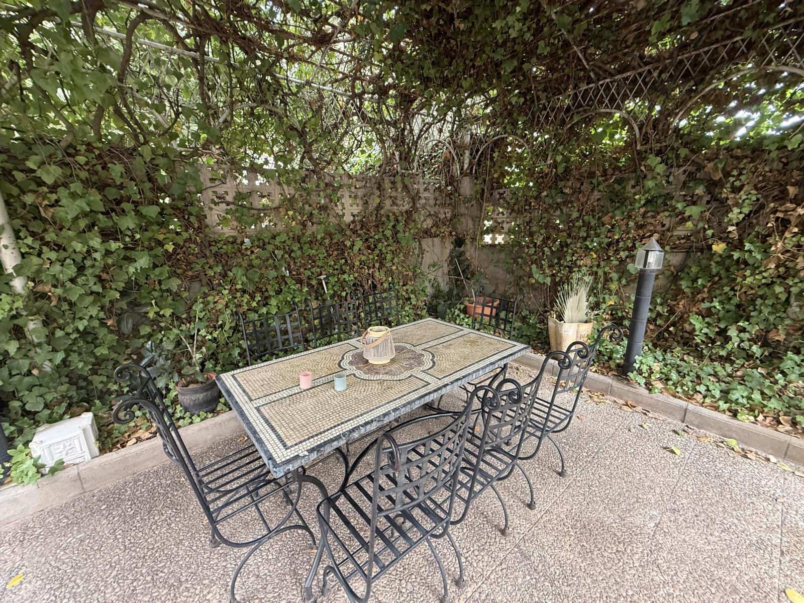 4 soveværelse Villa til salg i Elda med garage - € 385.000 (Ref: 9076707)