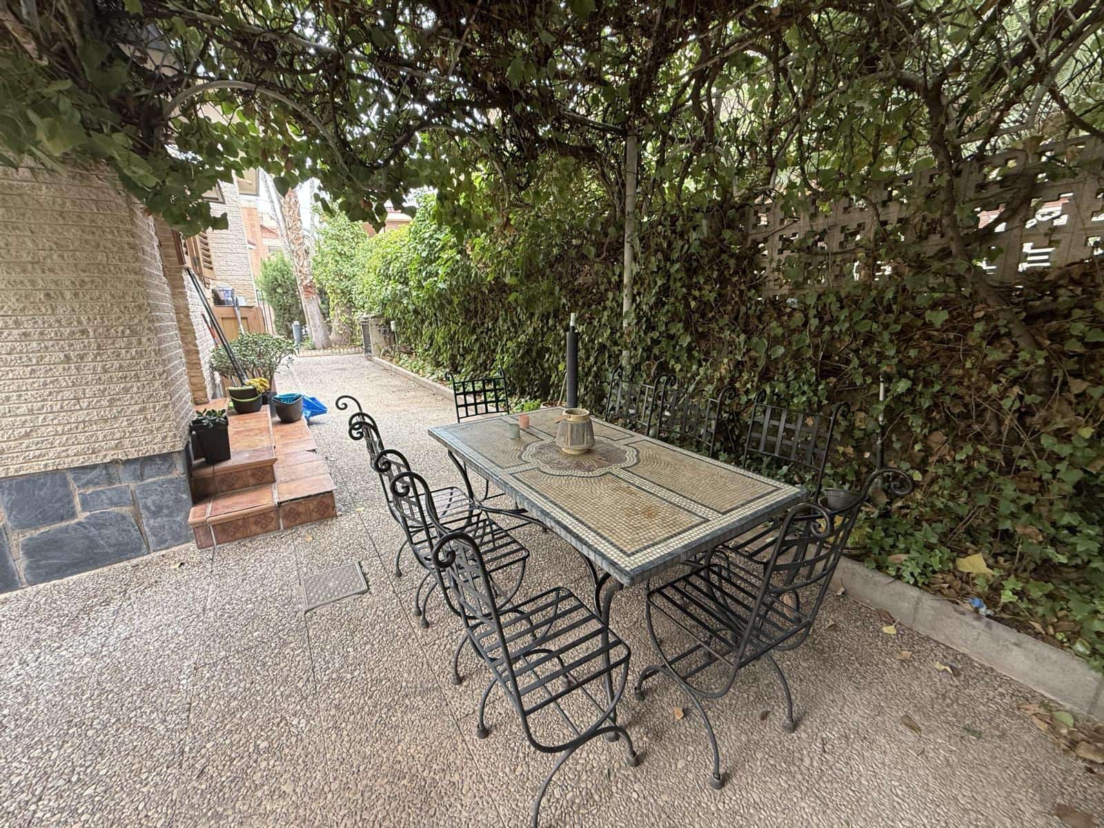 4 soveværelse Villa til salg i Elda med garage - € 385.000 (Ref: 9076707)