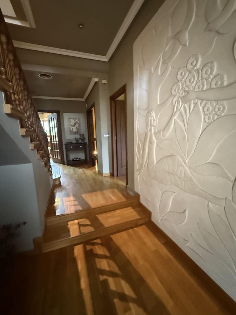 4 soveværelse Villa til salg i Elda med garage - € 385.000 (Ref: 9076707)