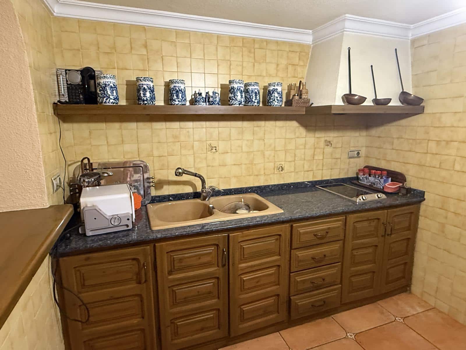 4 soveværelse Villa til salg i Elda med garage - € 385.000 (Ref: 9076707)