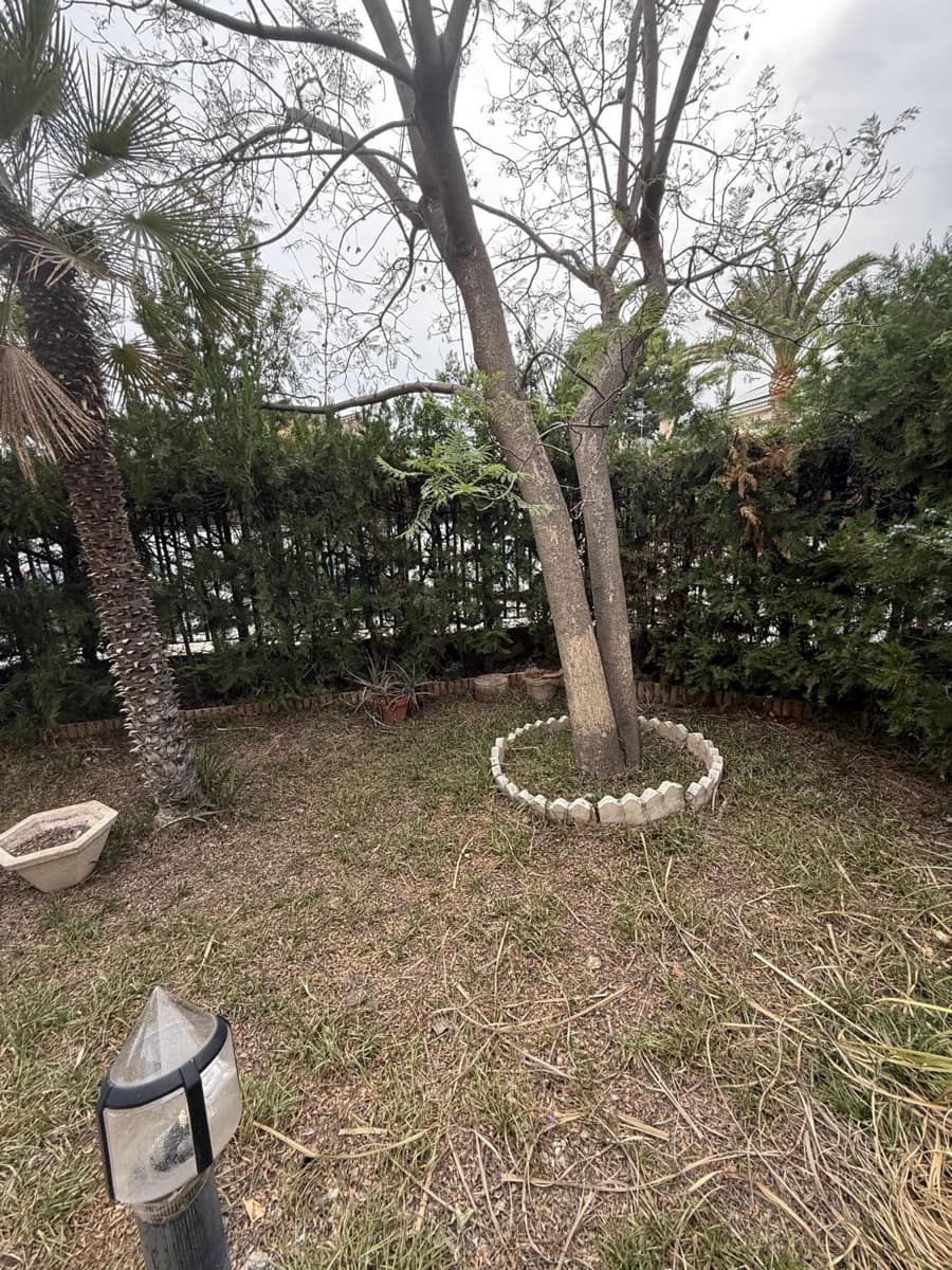 4 soveværelse Villa til salg i Elda med garage - € 385.000 (Ref: 9076707)