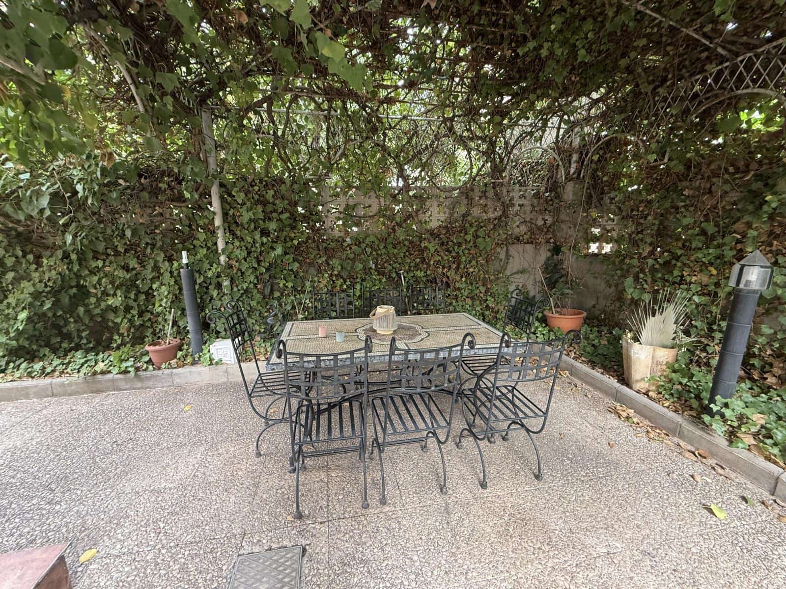 4 soveværelse Villa til salg i Elda med garage - € 385.000 (Ref: 9076707)