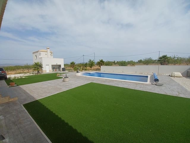 6 bedroom Villa for sale in Pinoso with pool garage - € 649,995 (Ref: 9080742)