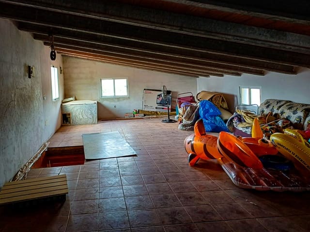 4 soveværelse Finca/Landehus til salg i Fortuna med swimmingpool garage - € 199.999 (Ref: 9103714)