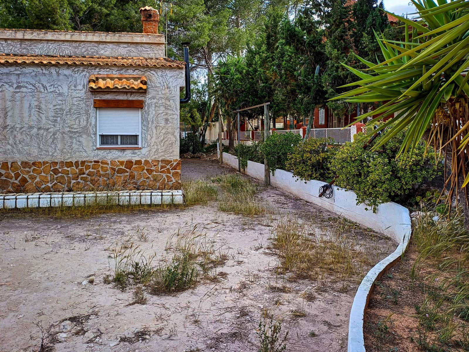 4 soveværelse Finca/Landehus til salg i Fortuna med swimmingpool garage - € 199.999 (Ref: 9103714)