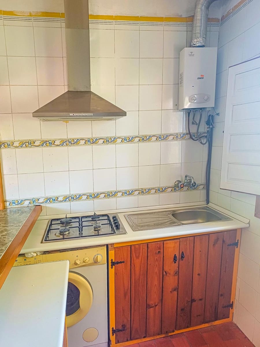 7 Zimmer Villa zu verkaufen in Fortuna mit Garage - 185.000 € (Ref: 9111318)