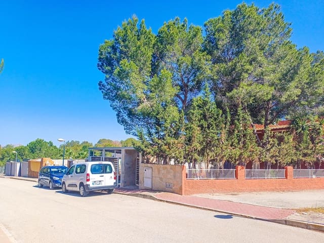 7 bedroom Villa for sale in Fortuna with garage - € 185,000 (Ref: 9111318)