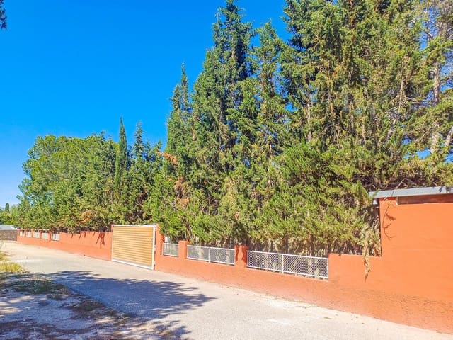 7 bedroom Villa for sale in Fortuna with garage - € 185,000 (Ref: 9111318)