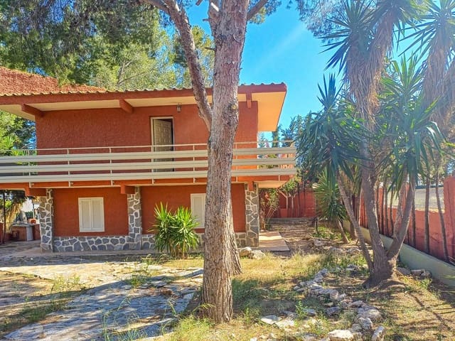 7 bedroom Villa for sale in Fortuna with garage - € 185,000 (Ref: 9111318)