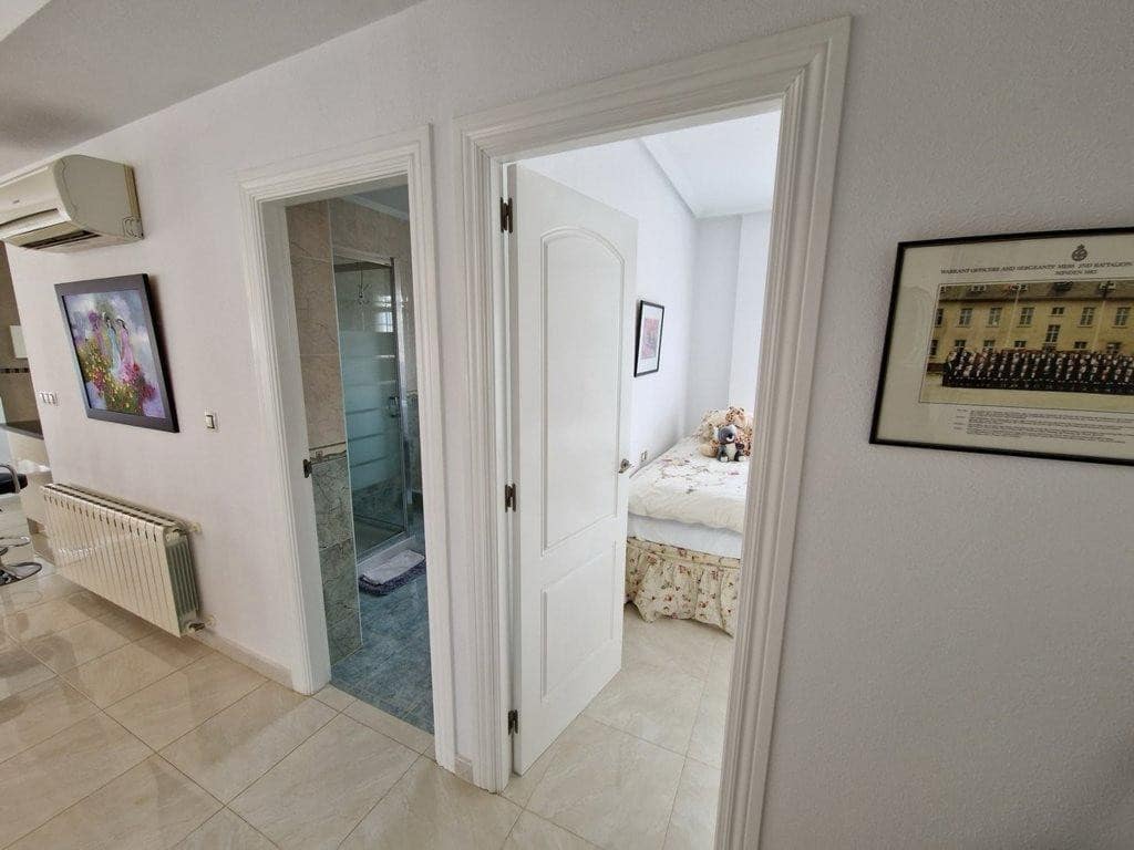 4 slaapkamer Villa te koop in Pinoso met zwembad garage - € 475.000 (Ref: 9131117)