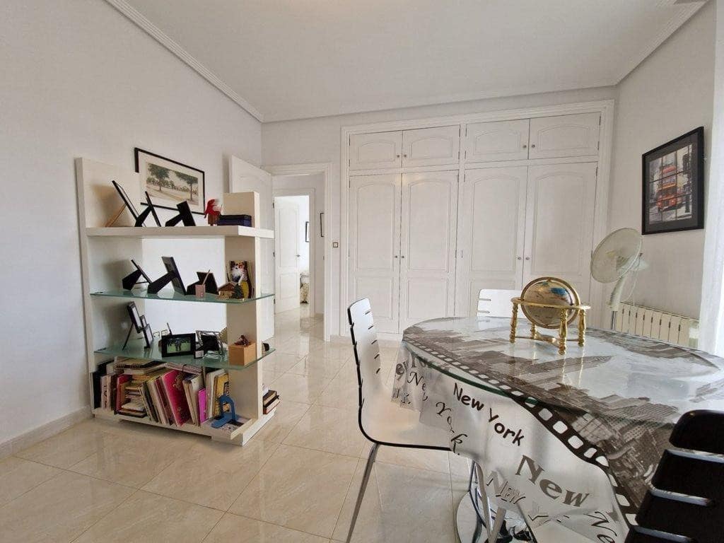 4 slaapkamer Villa te koop in Pinoso met zwembad garage - € 475.000 (Ref: 9131117)