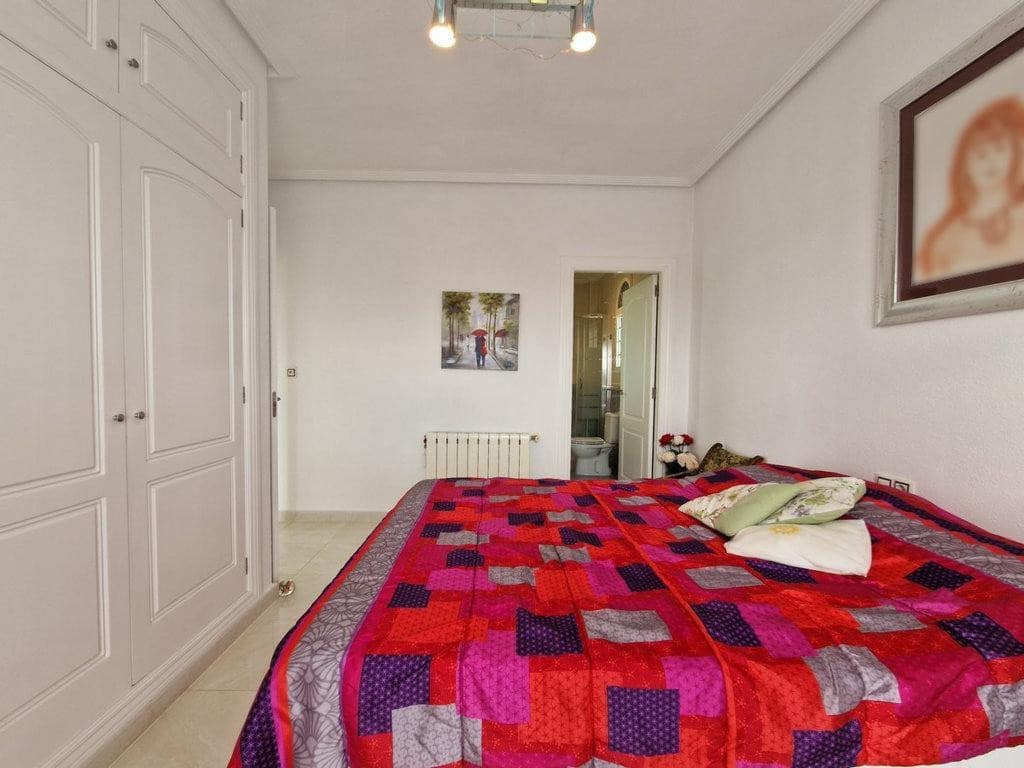 4 slaapkamer Villa te koop in Pinoso met zwembad garage - € 475.000 (Ref: 9131117)